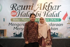 Sekjur Jurusan BSA UINSSC Terima Anugerah IKALI AWARD 2025