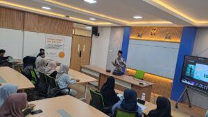 Dr. Nuryani dari UIN Tulungagung Bahas Pola-Pola Bahasa dan Pengaruhnya terhadap Pengembangan Keterampilan Berbicara dan Menulis dalam Class Lecture di BSA UINSSC